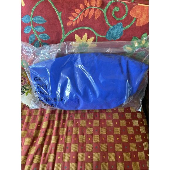 NWT Beis The Crescent Catchall Tote in Cobalt Blue - Picture 8 of 10